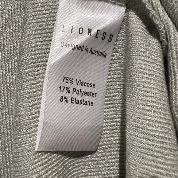 NWT Lioness Sage Mint Green Maxi Ruched Sides Drop Shoulder Sleeves Dress - Picture 8 of 12